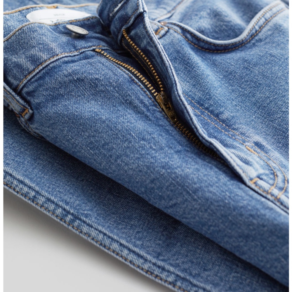 Other Stories Favourite Cut Jeans in Mid Blue - Picture 4 of 5